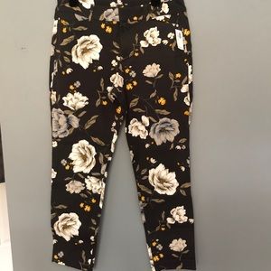 NWT Old Navy Floral Pixie Pants